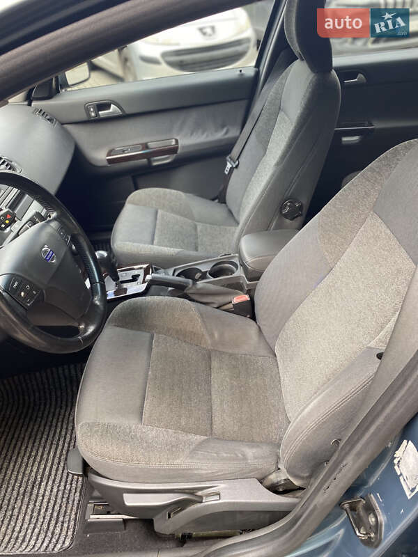 Седан Volvo S40 2004 в Львове