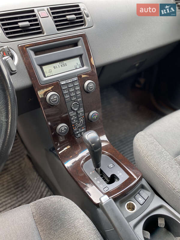 Седан Volvo S40 2004 в Львове