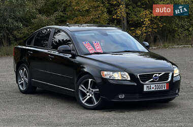 Седан Volvo S40 2012 в 