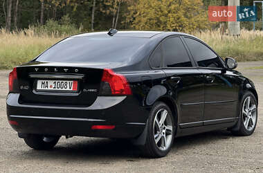 Седан Volvo S40 2012 в 