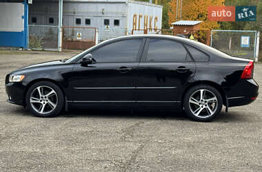Седан Volvo S40 2012 в 