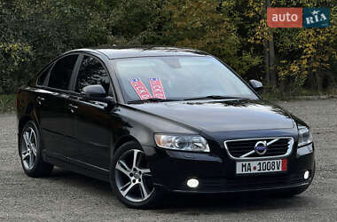 Седан Volvo S40 2012 в 