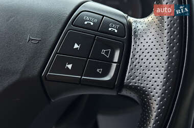 Седан Volvo S40 2012 в 