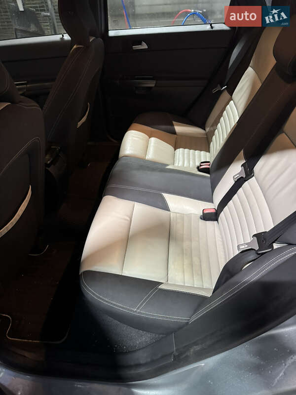 Седан Volvo S40 2011 в Киеве