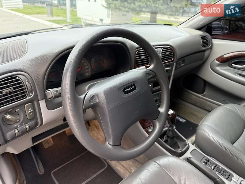 Седан Volvo S40 2000 в Львове фото 23 Седан Volvo S40 2000 в Львове