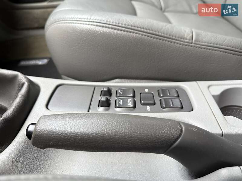 Седан Volvo S40 2000 в Львове фото 26 Седан Volvo S40 2000 в Львове