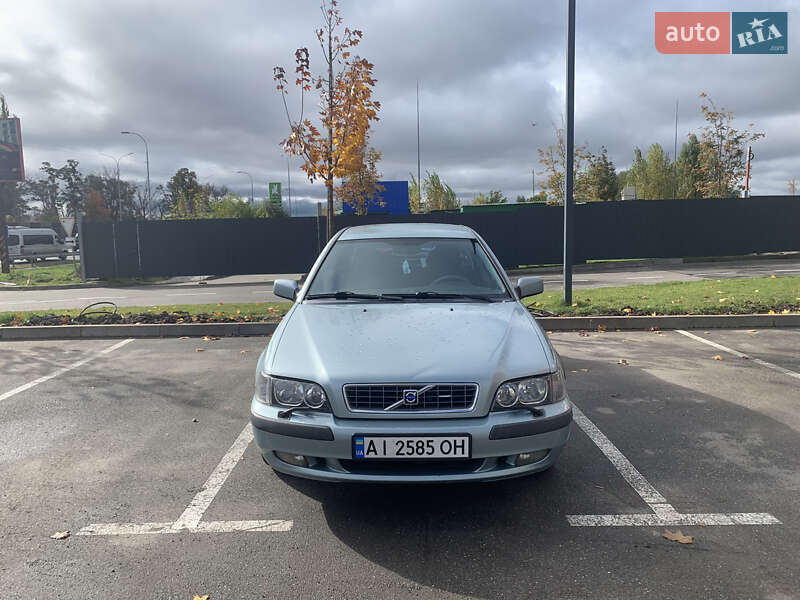 Седан Volvo S40 2003 в Киеве