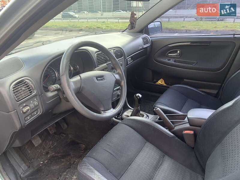 Седан Volvo S40 2003 в Киеве