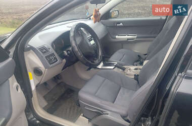 Седан Volvo S40 2005 в  фото 15 Седан Volvo S40 2005 в