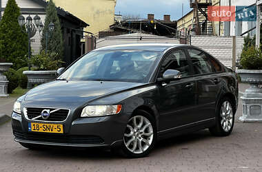 Седан Volvo S40 2011 в  фото 3 Седан Volvo S40 2011 в