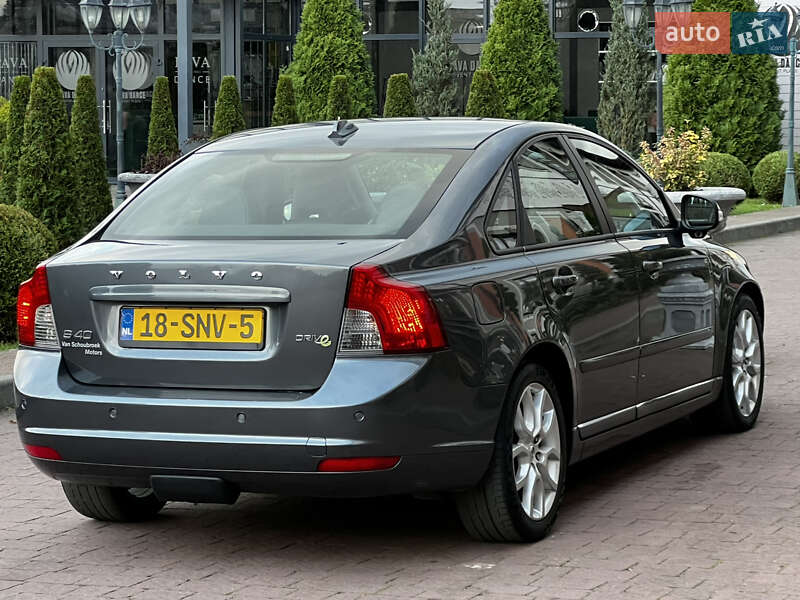 Седан Volvo S40 2011 в Стрые фото 67 Седан Volvo S40 2011 в Стрые
