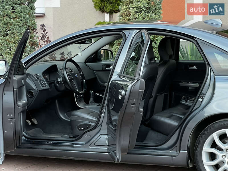 Седан Volvo S40 2011 в Стрые фото 73 Седан Volvo S40 2011 в Стрые
