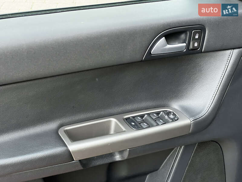 Седан Volvo S40 2011 в Стрые фото 78 Седан Volvo S40 2011 в Стрые