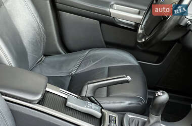 Седан Volvo S40 2011 в  фото 115 Седан Volvo S40 2011 в