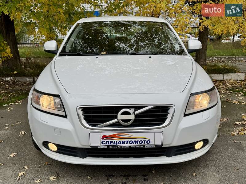 Седан Volvo S40 2011 в Киеве
