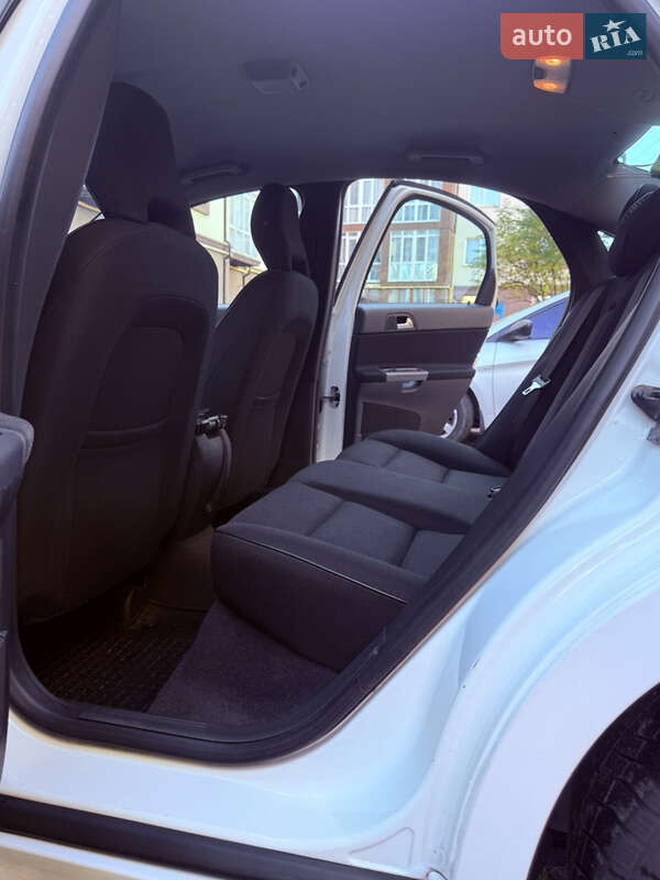 Седан Volvo S40 2012 в Киеве фото 17 Седан Volvo S40 2012 в Киеве