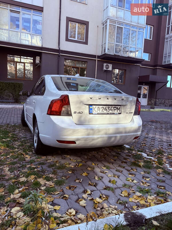 Седан Volvo S40 2012 в Киеве фото 18 Седан Volvo S40 2012 в Киеве