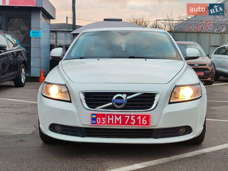 Седан Volvo S40 2011 в Киеве