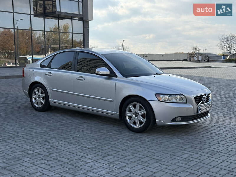 Седан Volvo S40 2012 в Днепре