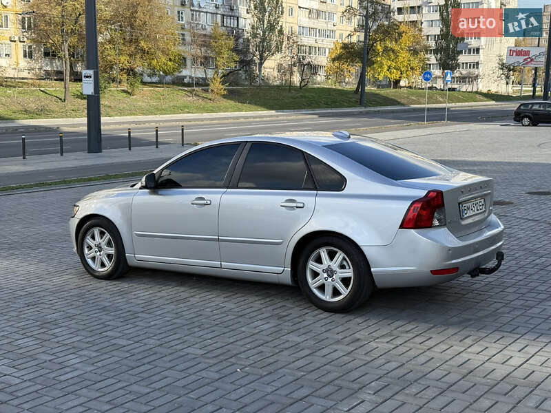 Седан Volvo S40 2012 в Днепре