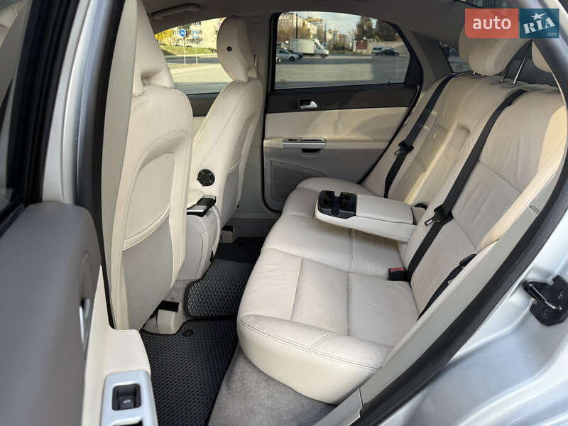 Седан Volvo S40 2012 в Днепре