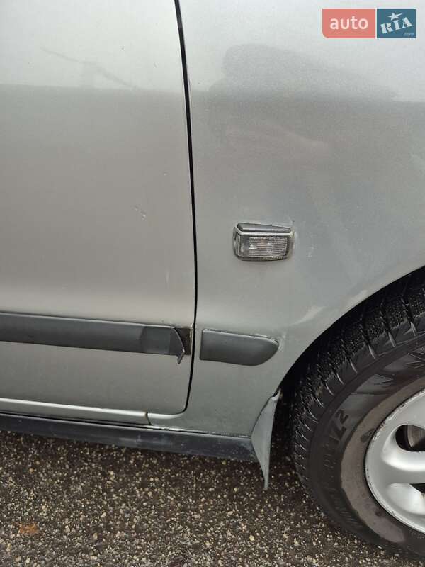 Седан Volvo S40 2000 в Киеве