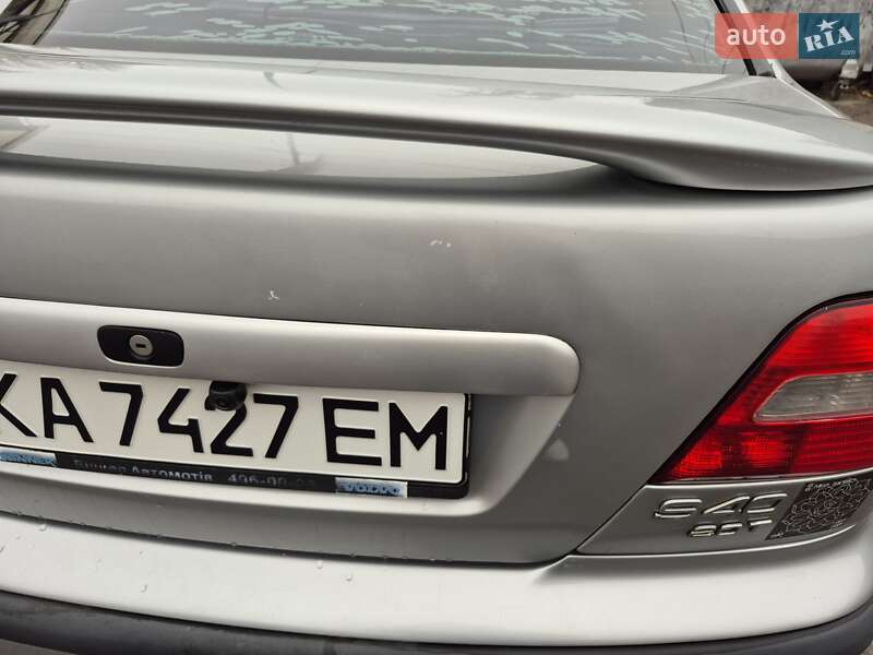 Седан Volvo S40 2000 в Киеве