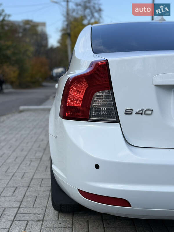 Седан Volvo S40 2012 в Днепре