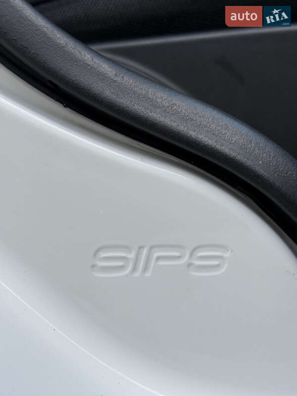 Седан Volvo S40 2012 в Днепре