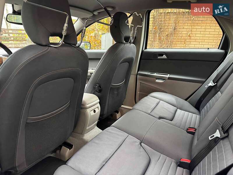 Седан Volvo S40 2005 в Киеве