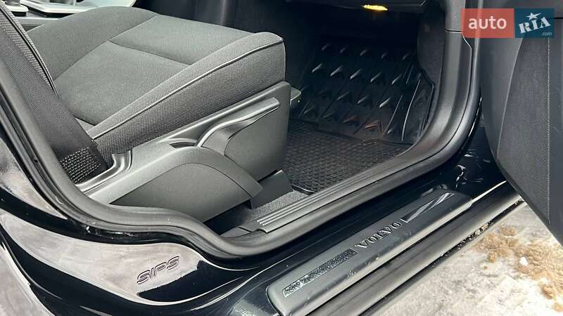 Седан Volvo S40 2010 в Луцьку