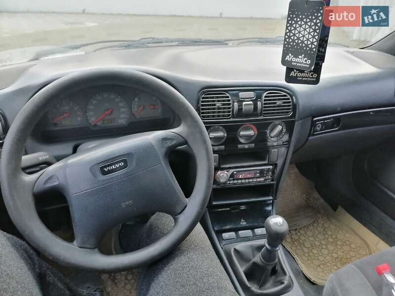 Седан Volvo S40 1998 в Черкасах фото 6 Седан Volvo S40 1998 в Черкасах