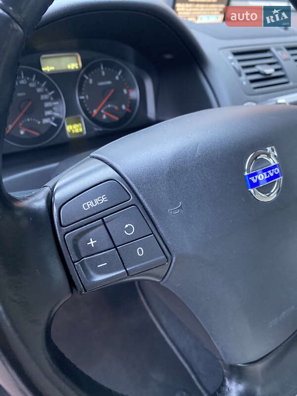 Седан Volvo S40 2011 в Стрию