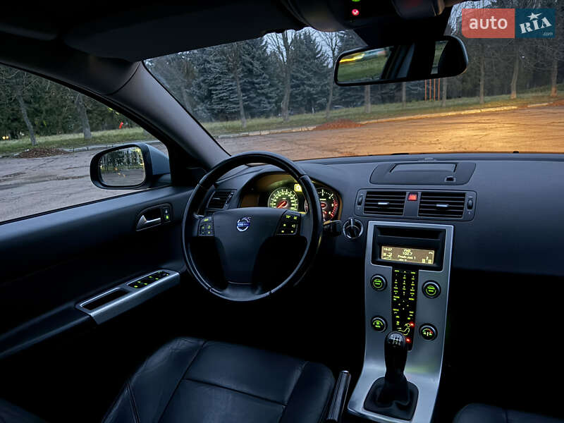 Седан Volvo S40 2012 в Житомирі