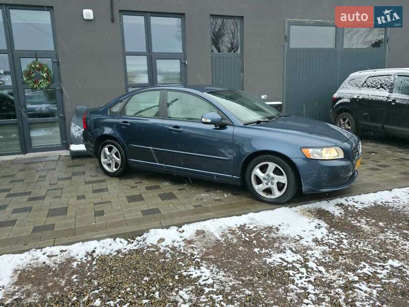 Седан Volvo S40 2011 в Івано-Франківську