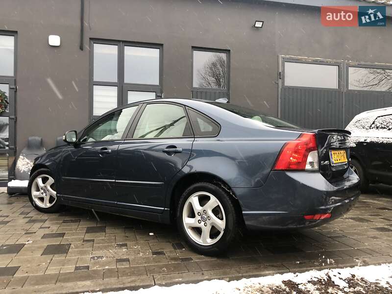 Седан Volvo S40 2011 в Івано-Франківську