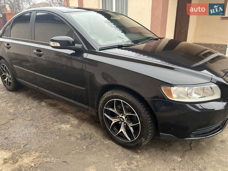 Седан Volvo S40 2008 в Южноукраїнську
