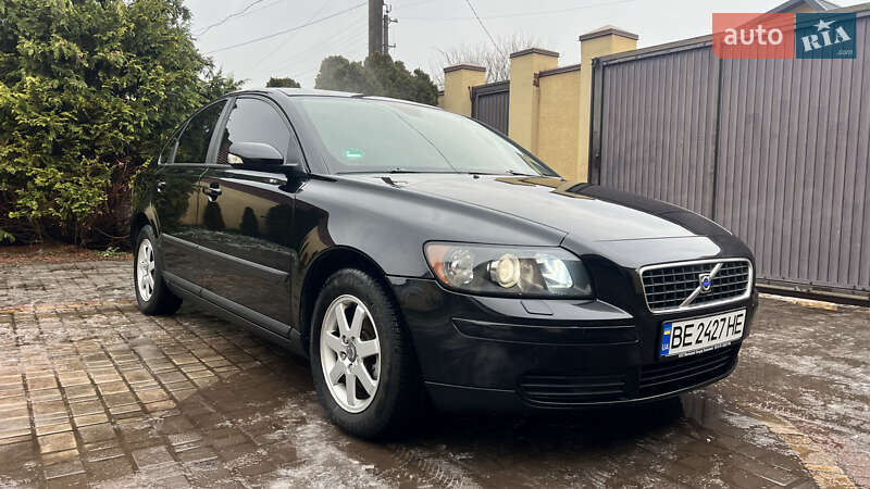 Седан Volvo S40 2004 в Кривом Роге