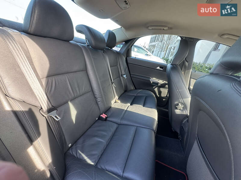 Седан Volvo S40 2011 в Стрые фото 19 Седан Volvo S40 2011 в Стрые