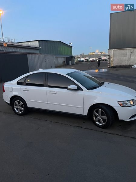Седан Volvo S40 2008 в Киеве