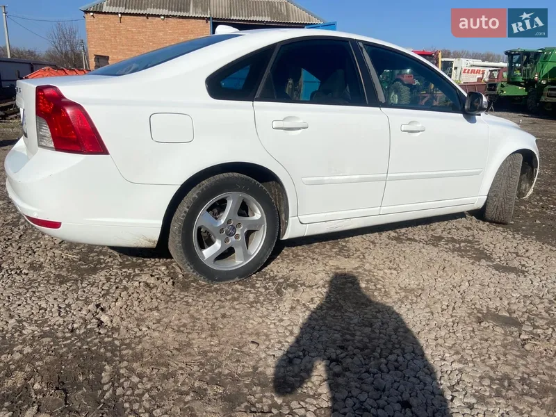 Volvo S40 2012