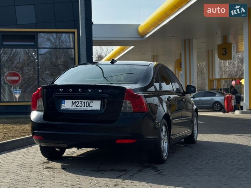 Седан Volvo S40 2009 в Києві