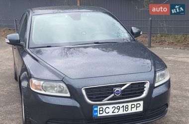Седан Volvo S40 2010 в Львові