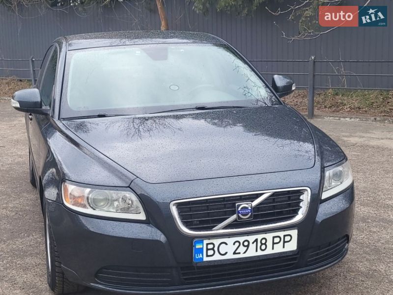 Volvo S40 2010