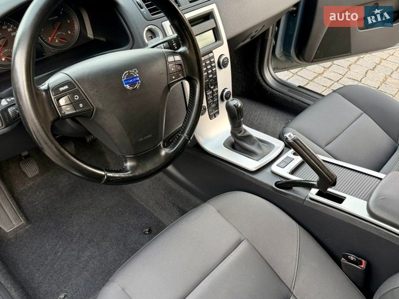Седан Volvo S40 2010 в Умани фото 15 Седан Volvo S40 2010 в Умани