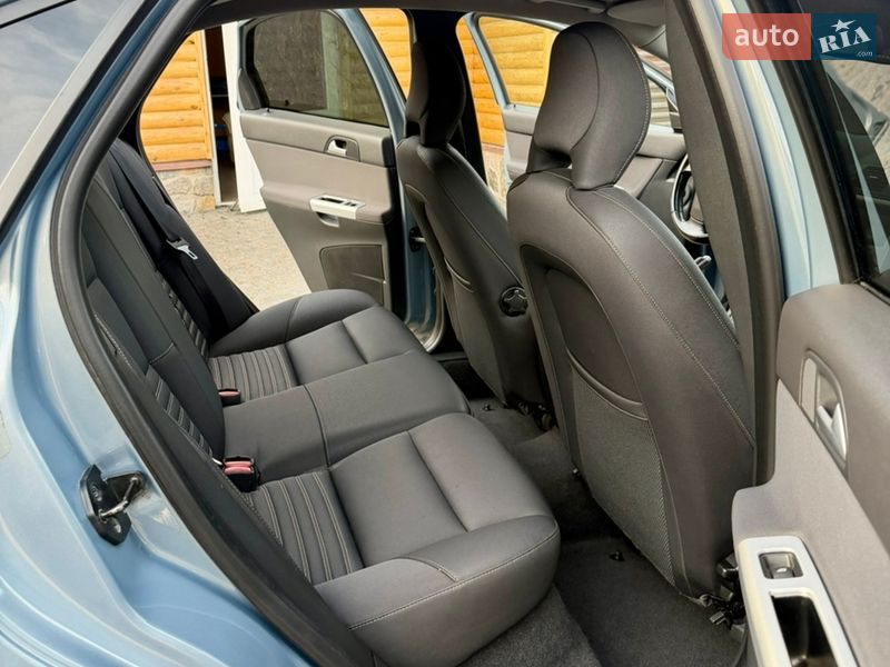 Седан Volvo S40 2010 в Умани фото 21 Седан Volvo S40 2010 в Умани