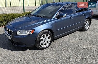 Седан Volvo S40 2010 в Коростишеві