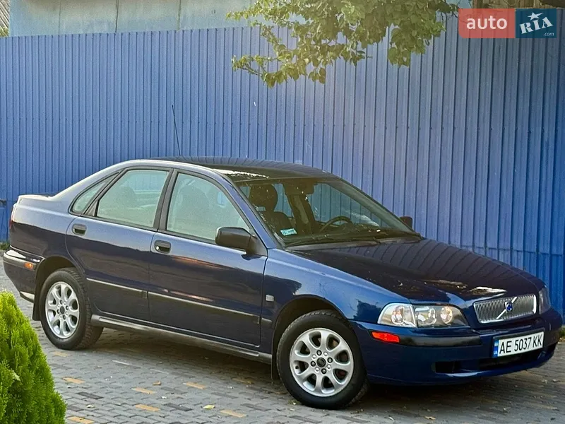 Volvo S40 2000