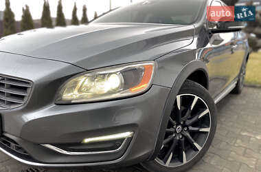 Седан Volvo S60 Cross Country 2017 в 