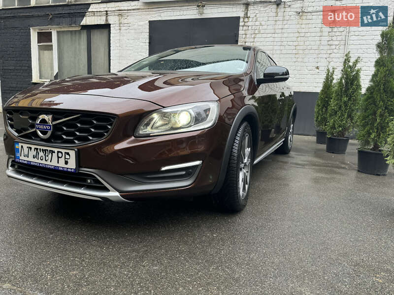 Седан Volvo S60 Cross Country 2016 в Киеве фото 11 Седан Volvo S60 Cross Country 2016 в Киеве